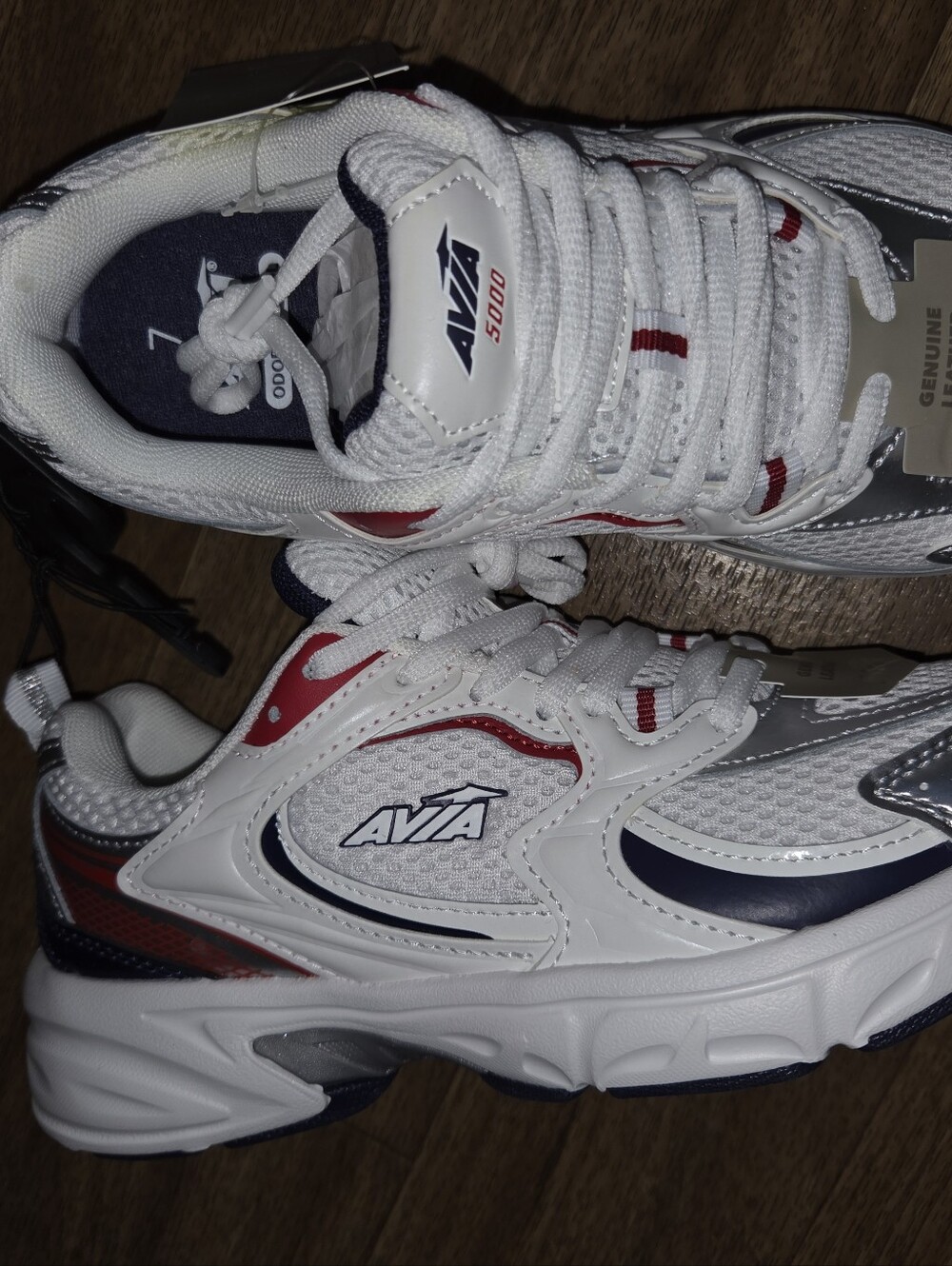 Avia Womens  White Navy Red Athletic Trainers